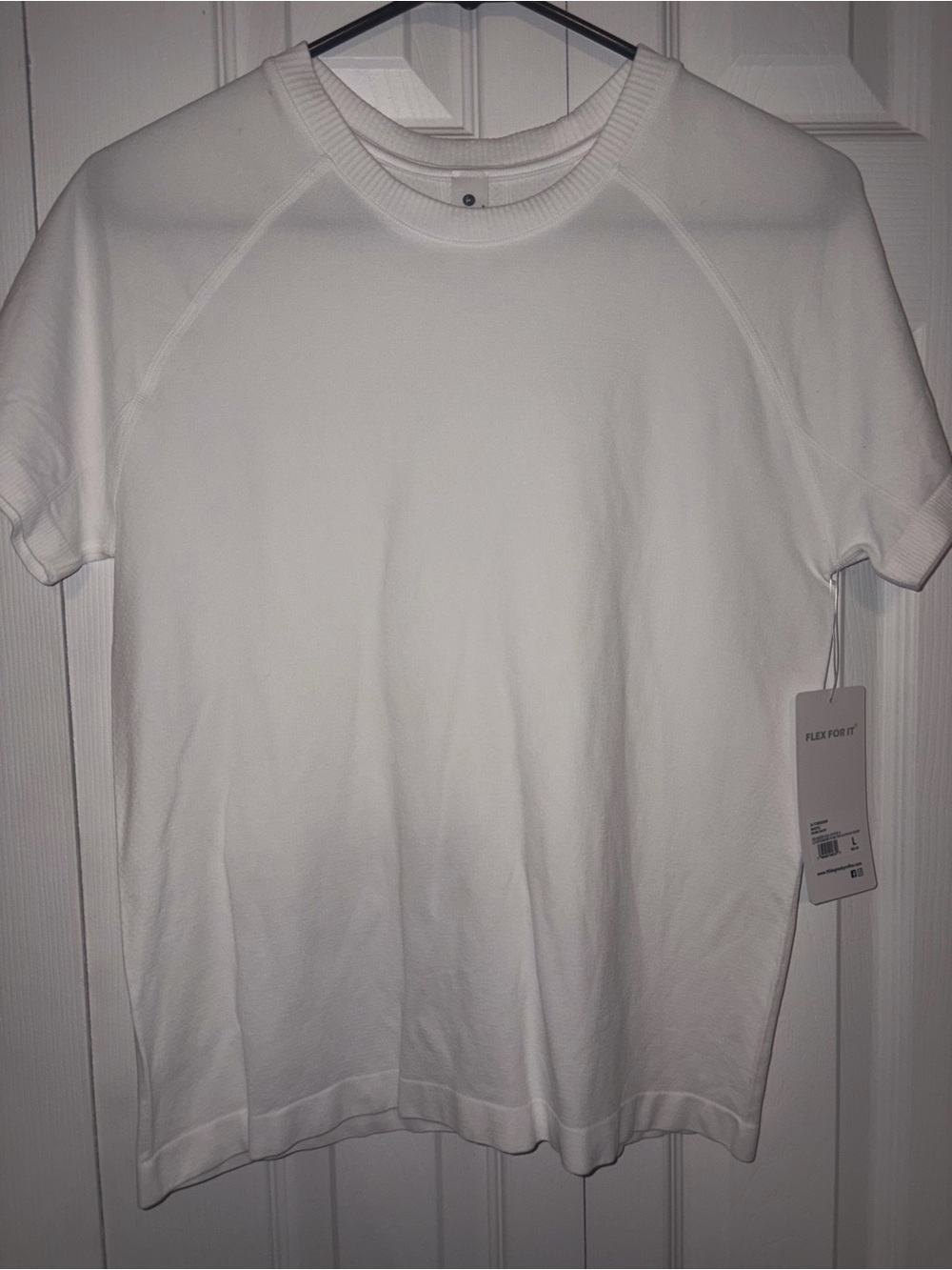 90 Degree by Reflex White Seamless Active Tee Size L NWT